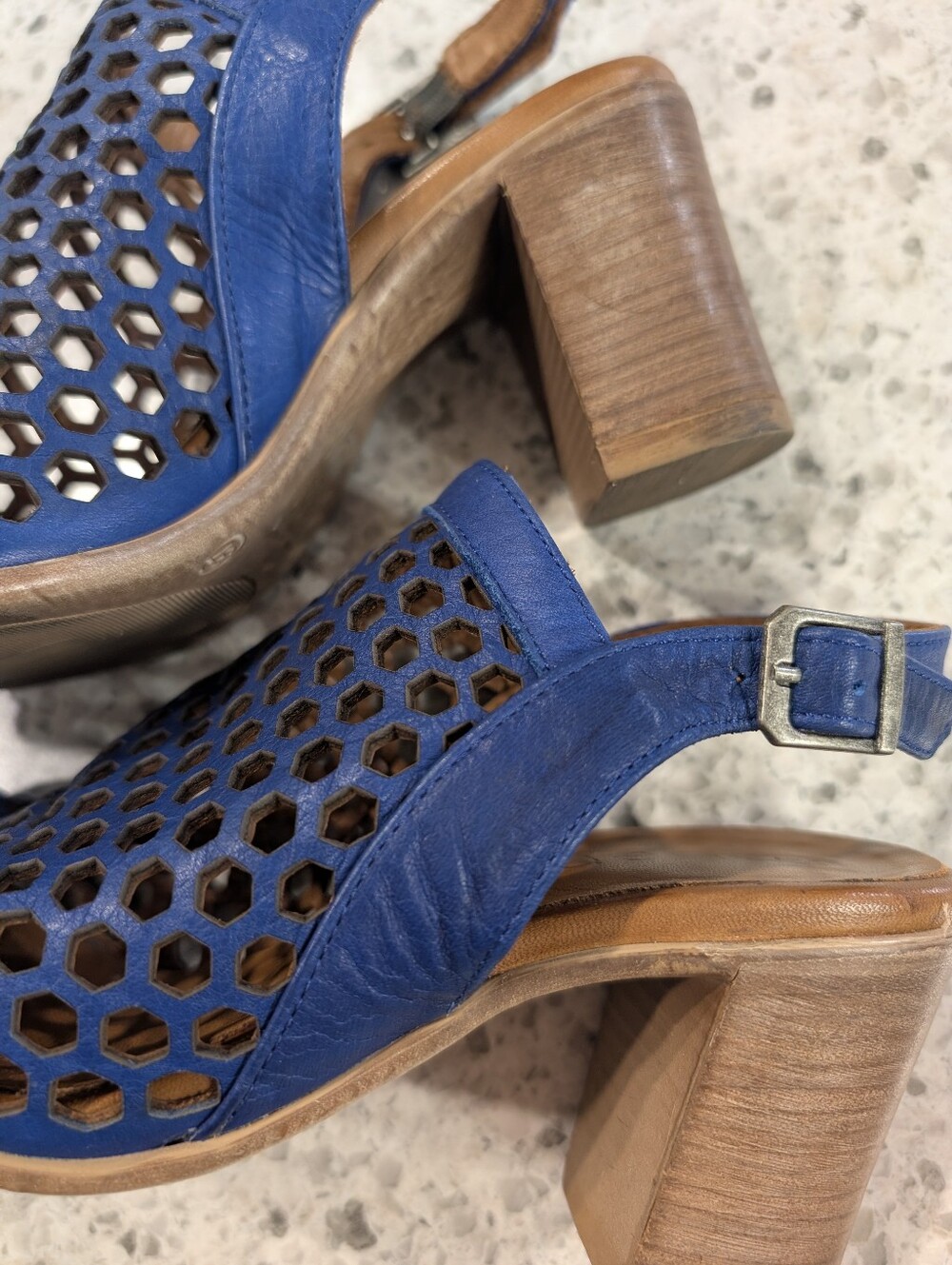 Bueno 7 Leather Chunky Heels Blue Peep Toe Mule Slingback Heeled Sandals Laser